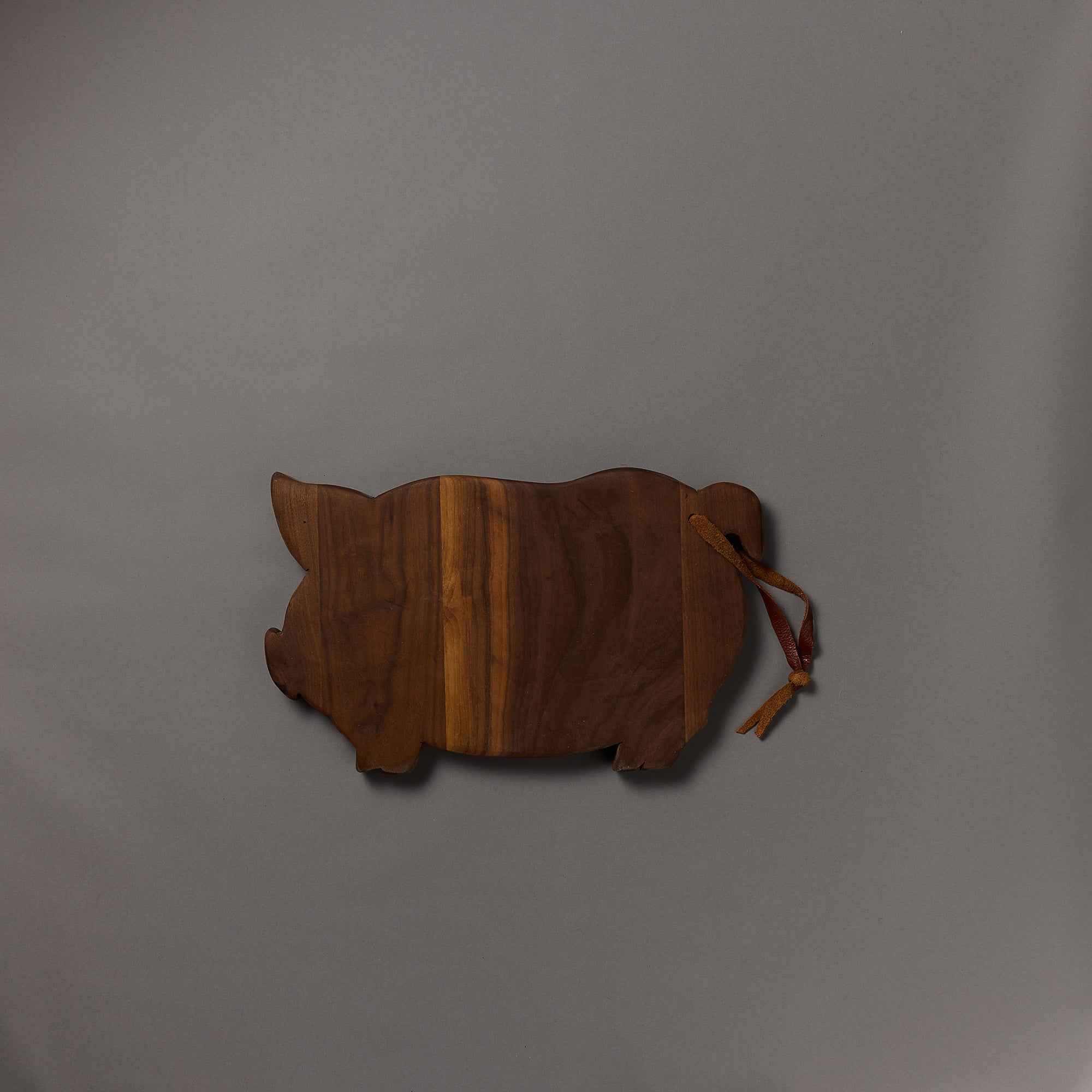 Walnut Cutting Board | Pig