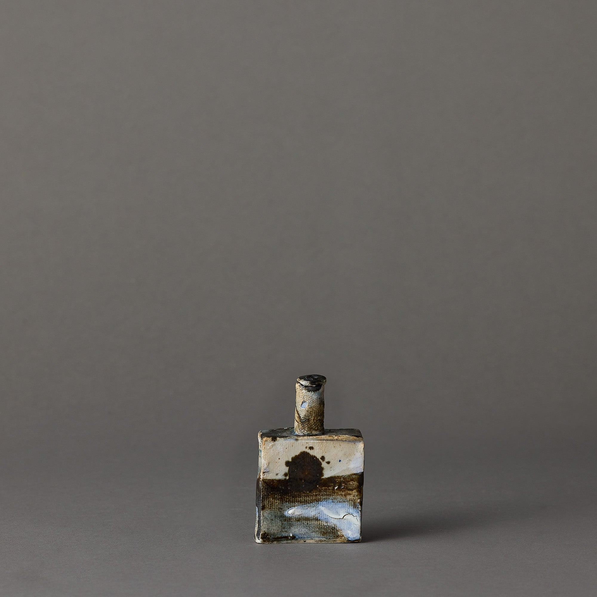 Leslie Scanlon | Small Bottle | Abstract