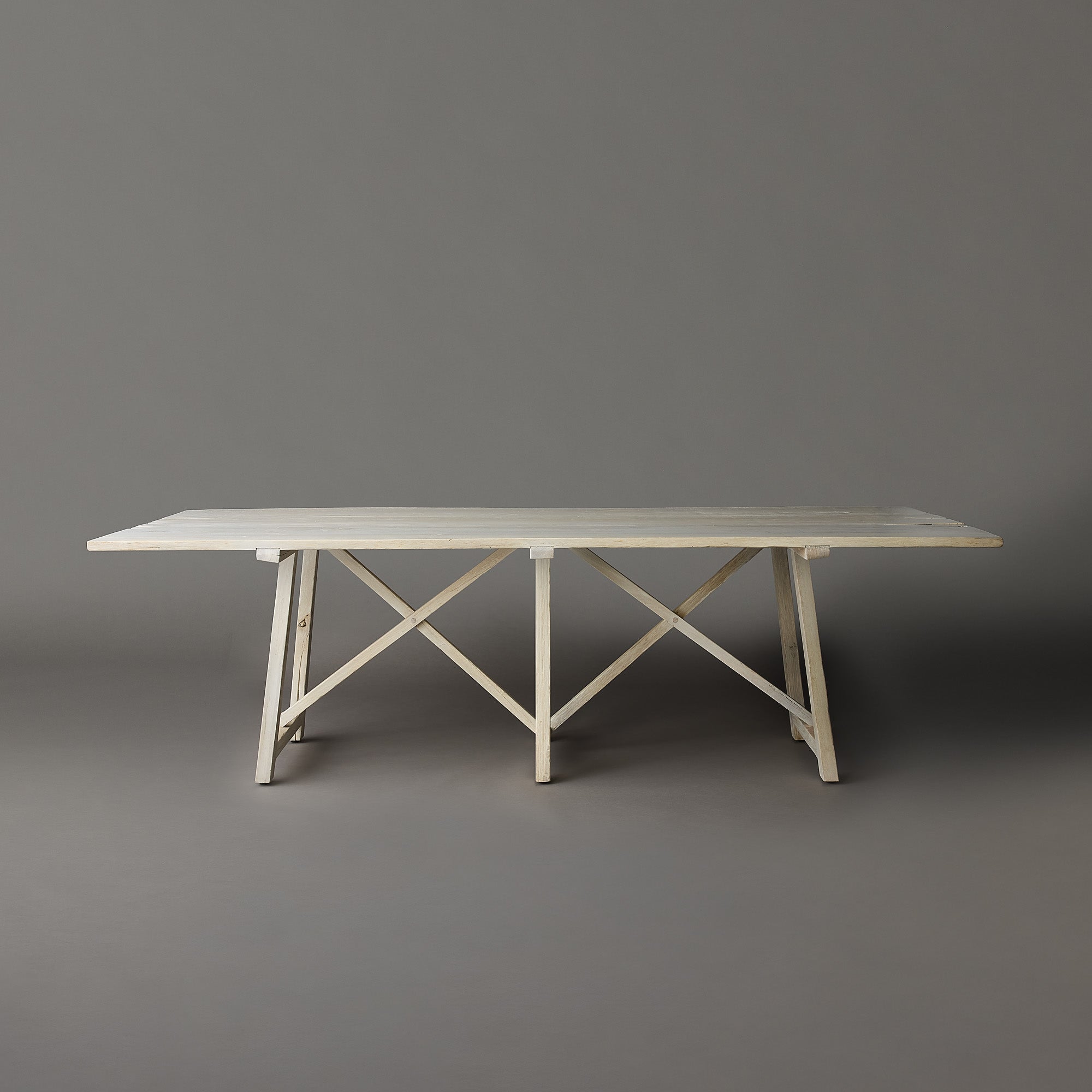 Prima Dining Table | Floor Model