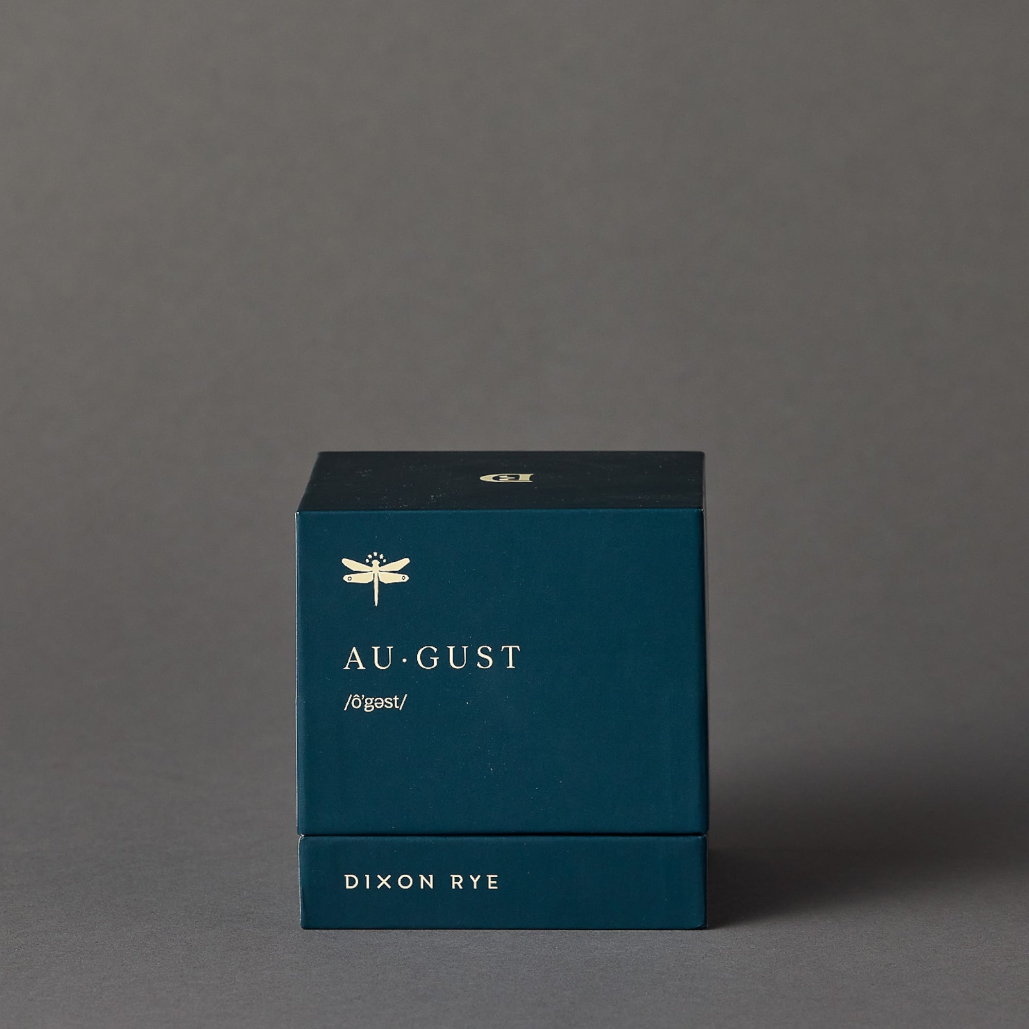 Scented Candle | Au · Gust