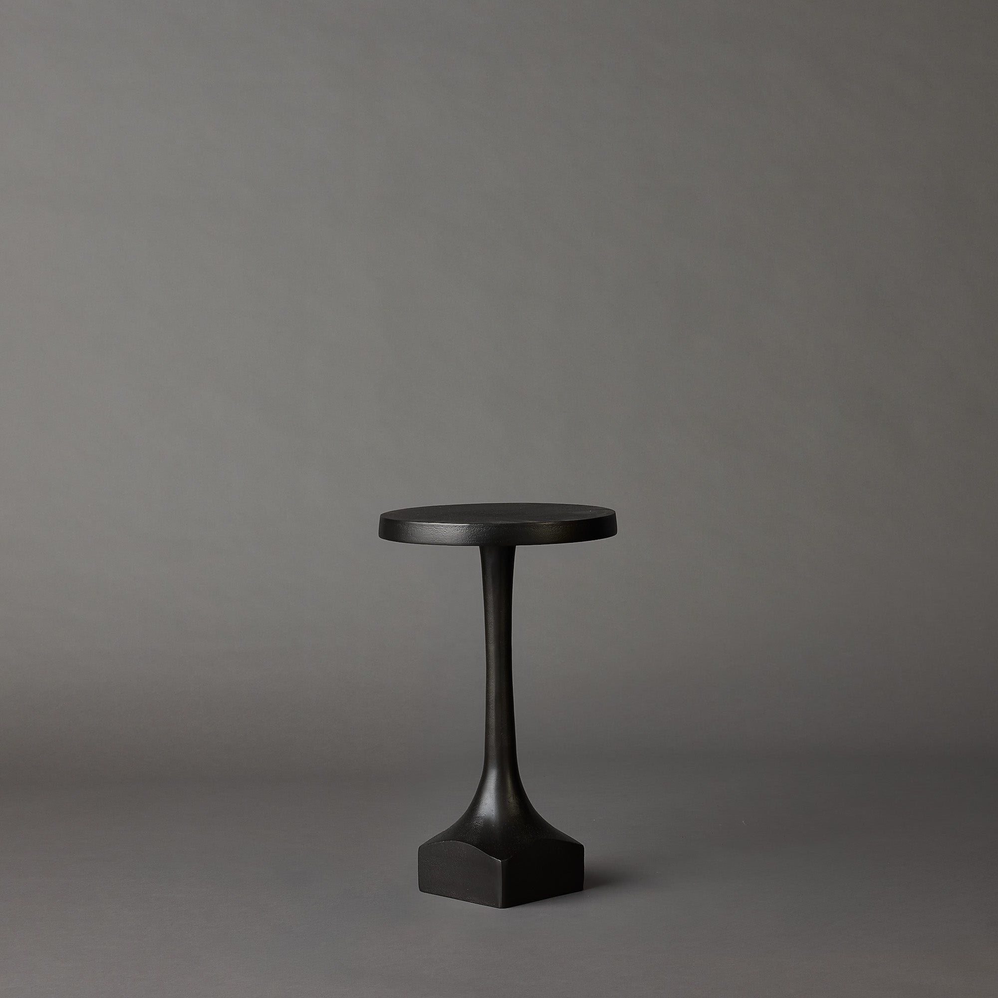 Stroud Side Table | Floor Model