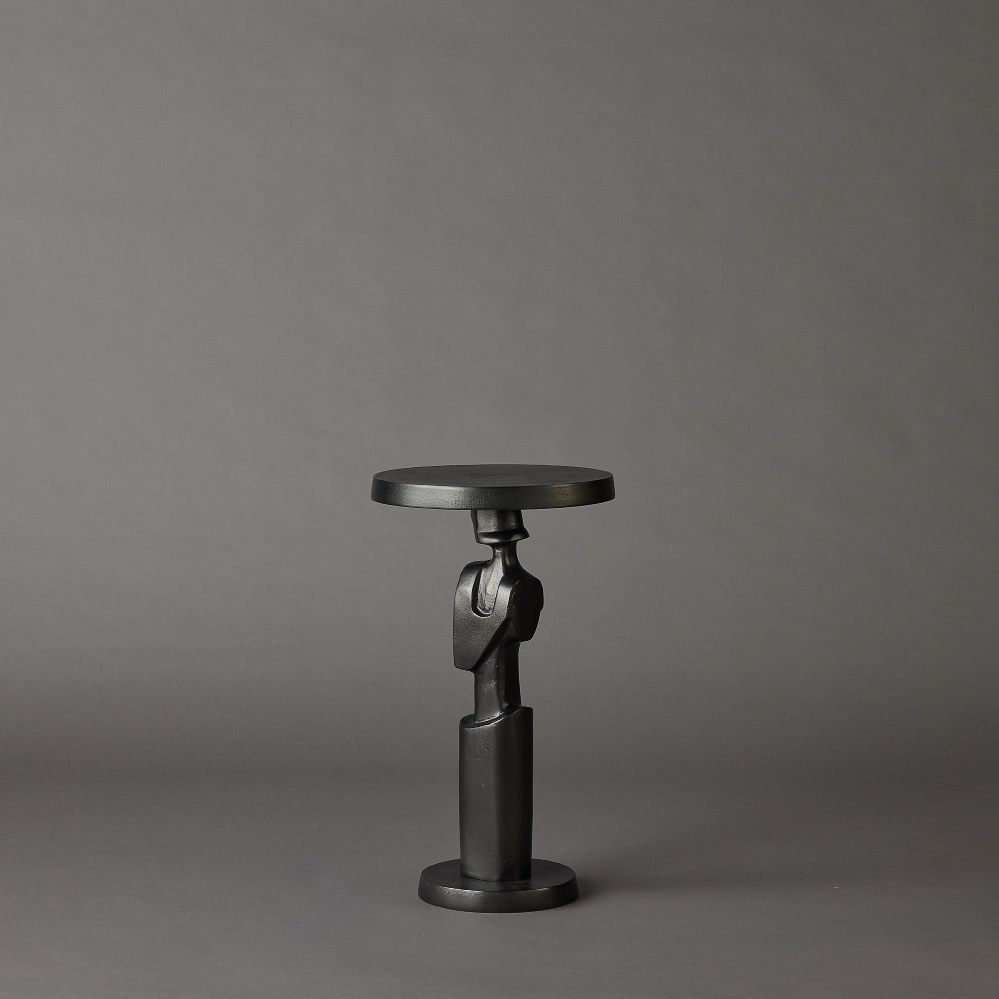 Vevo Side Table | Floor Model