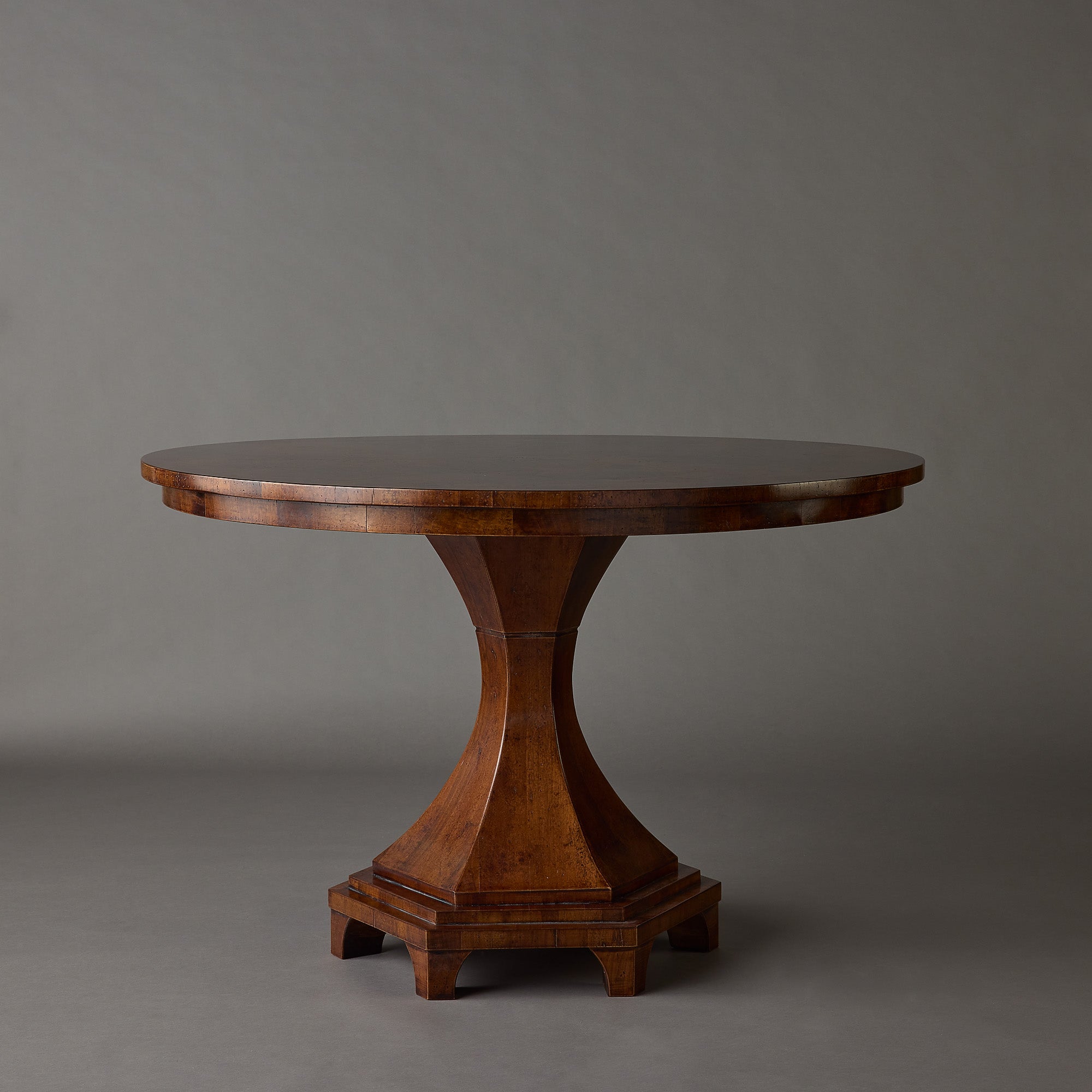 Montclair Pedastal Table