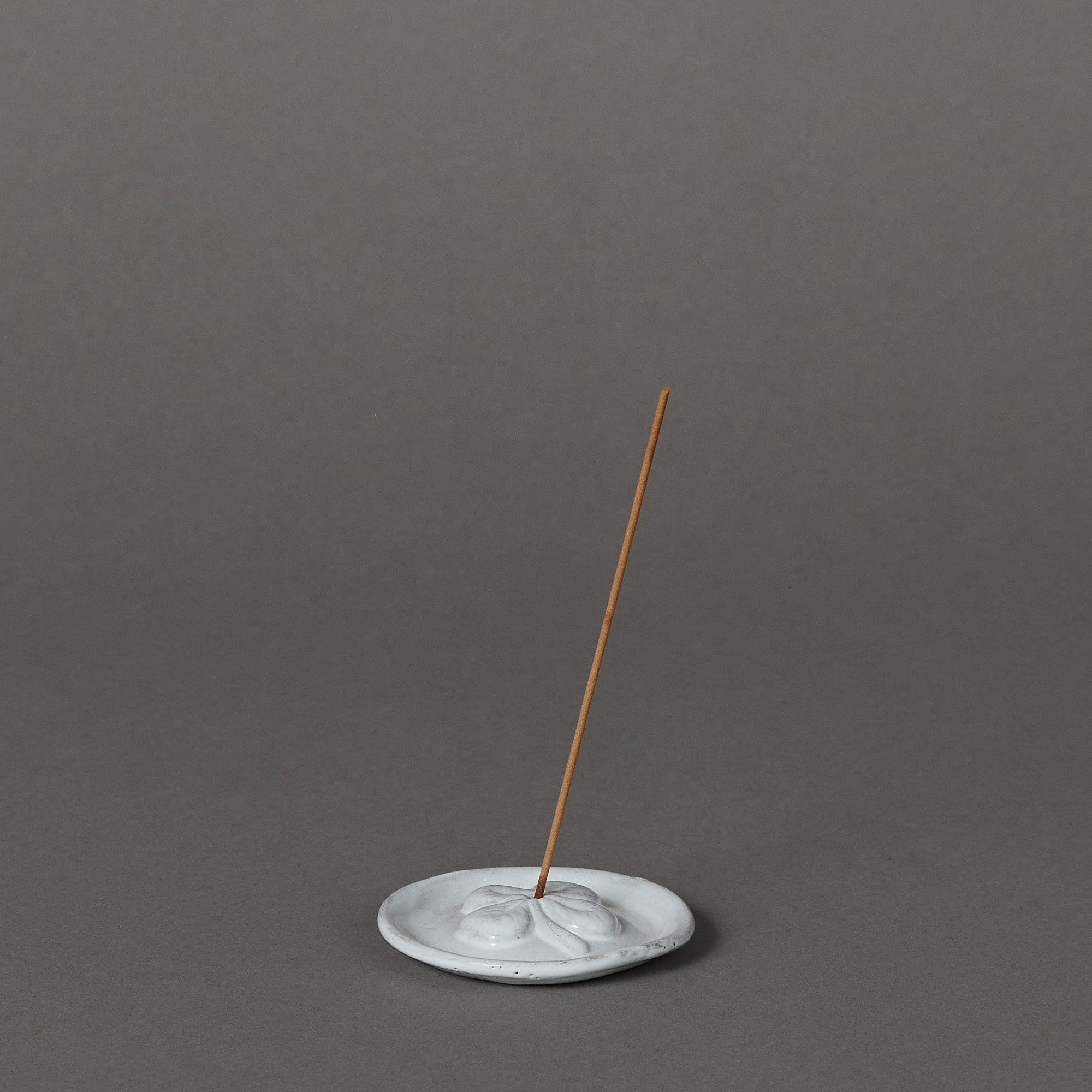 Astier de Villatte | Incense Holder | Clover on Saucer