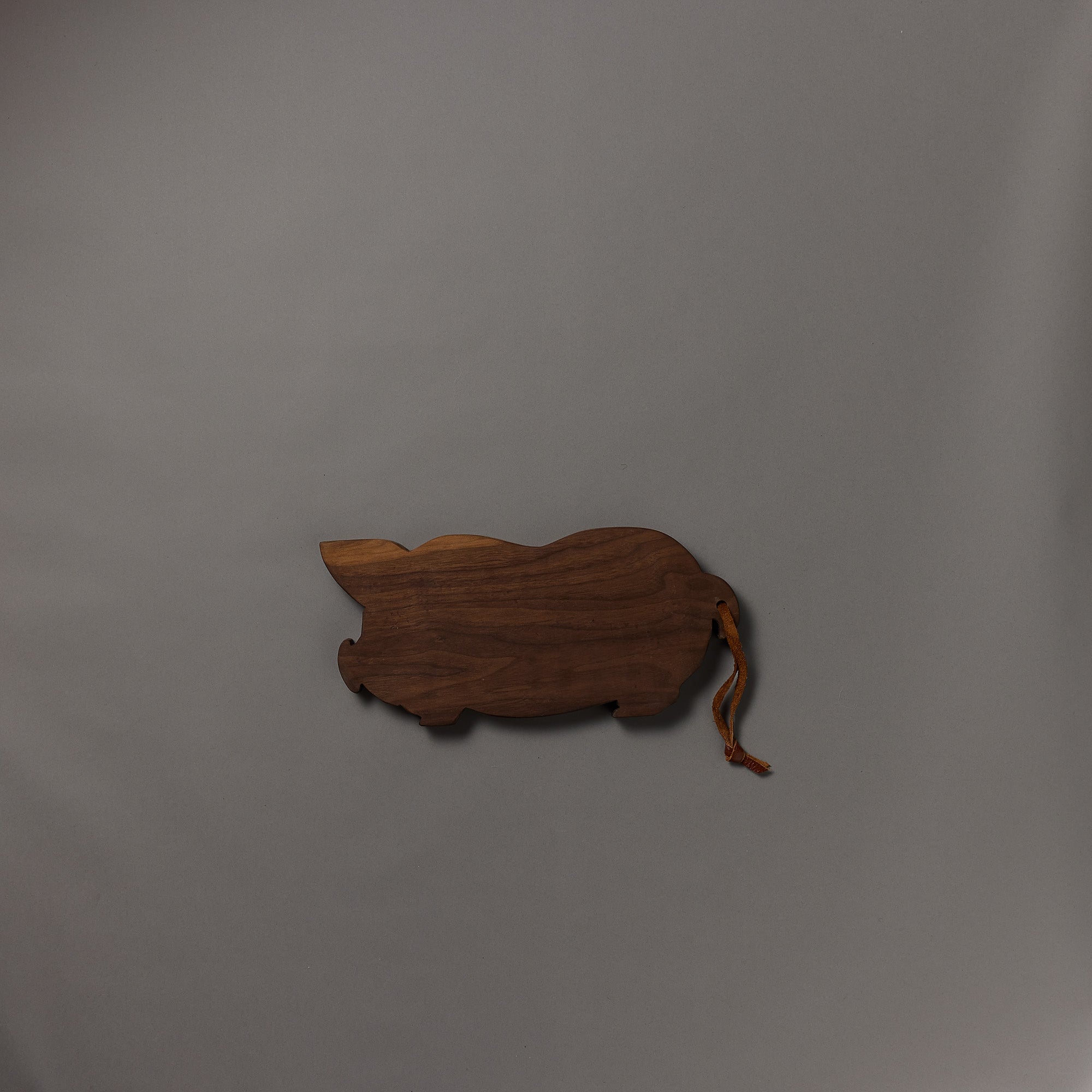 Walnut Cutting Board | Pig