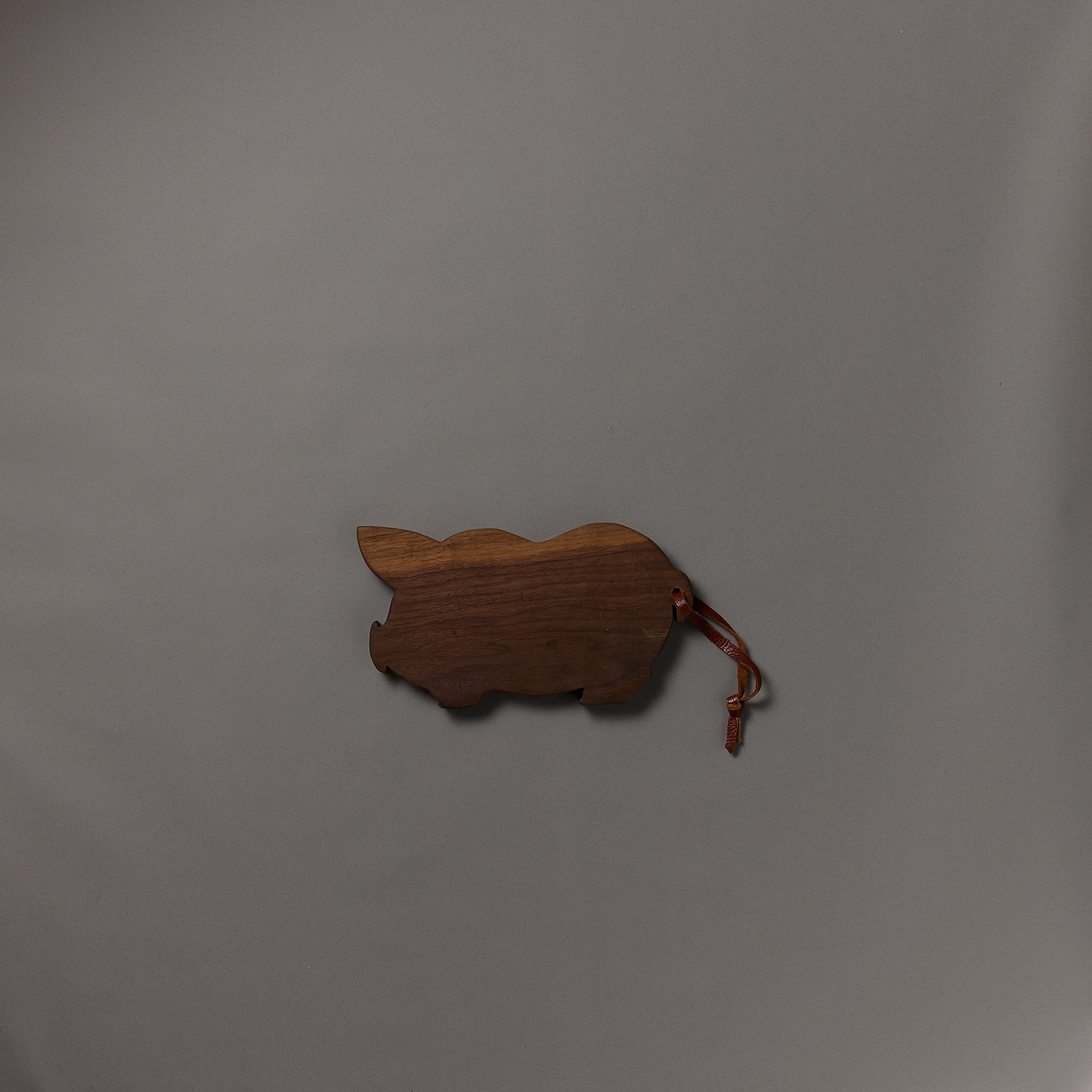 Walnut Cutting Board | Pig