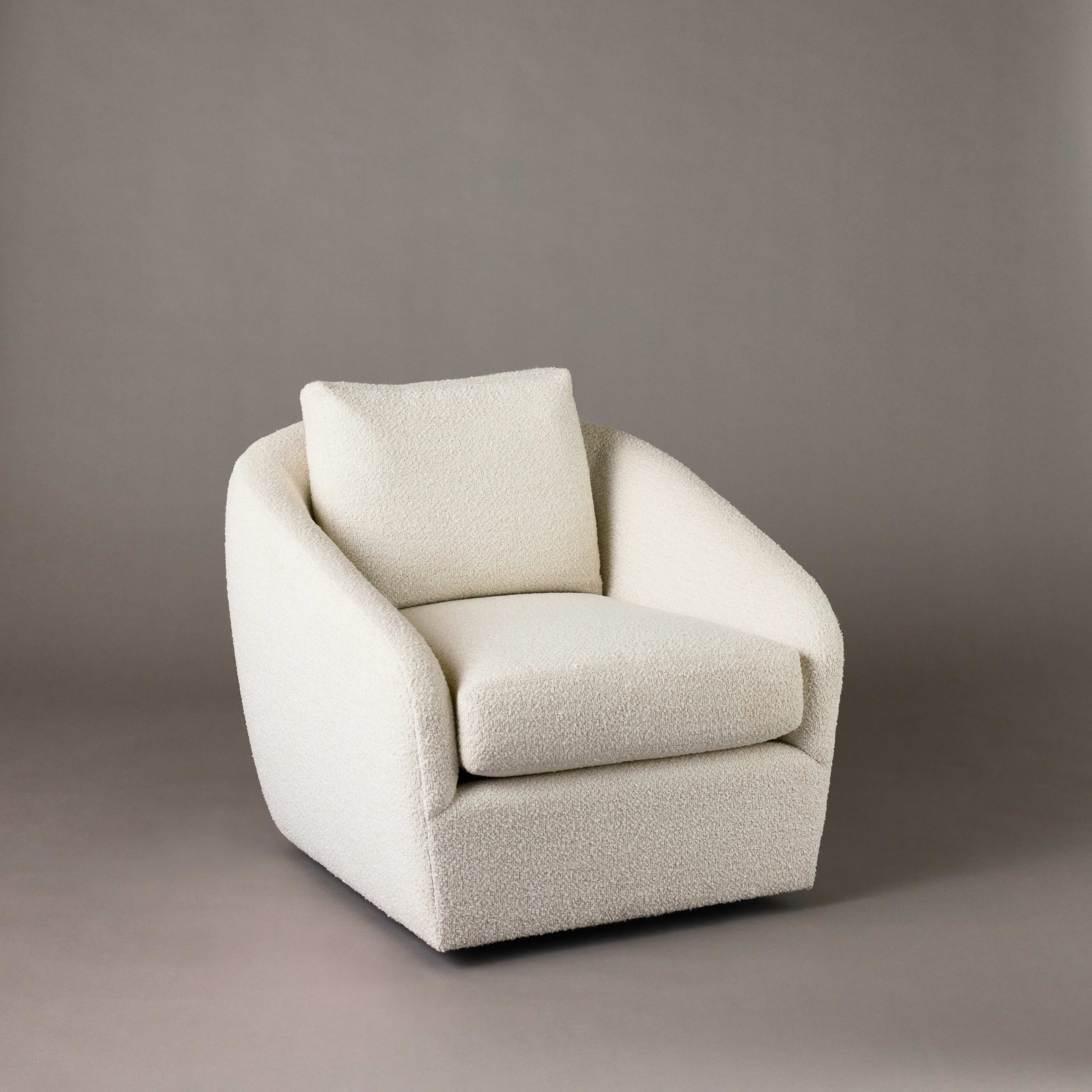 Jango Swivel Club Chair