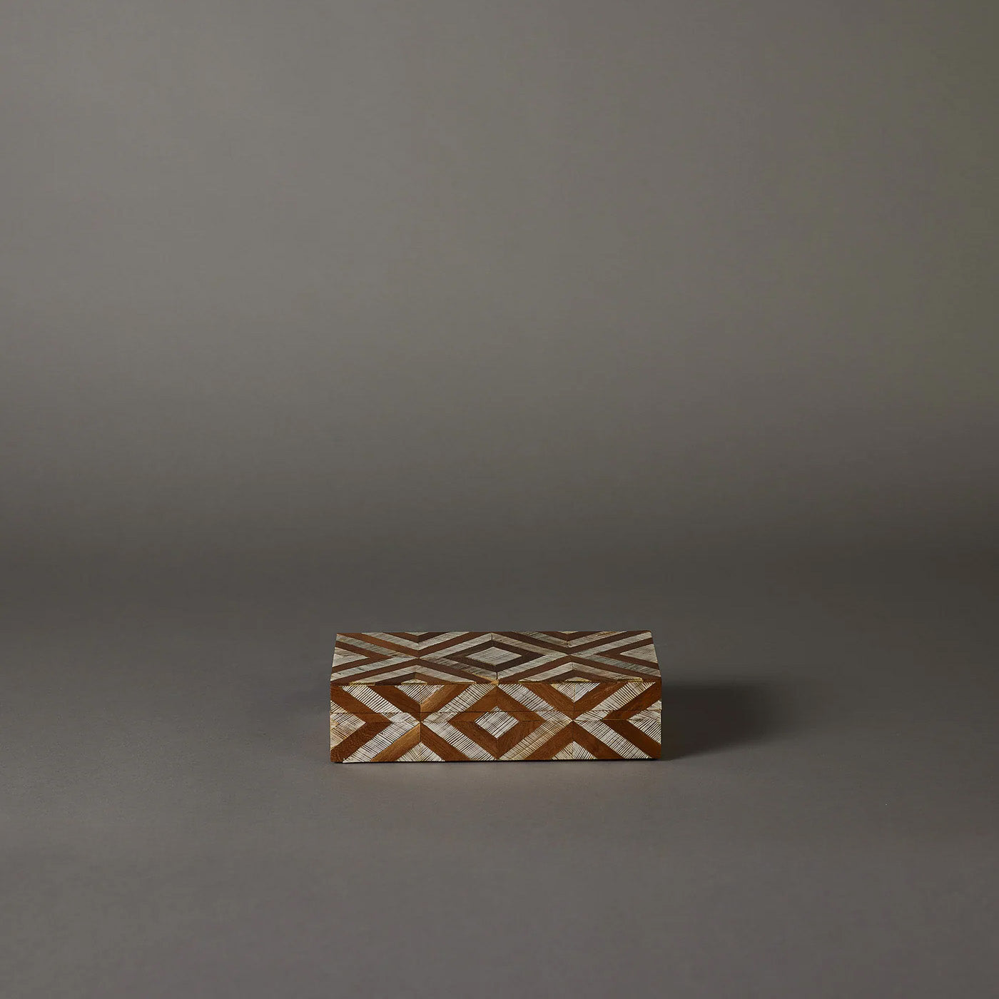 Natural Geometric Box