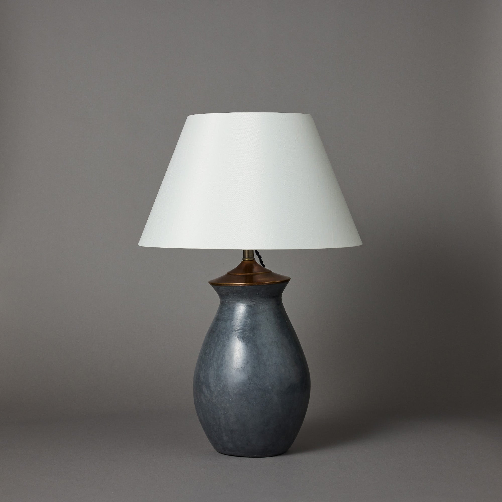 Tadelakt | Bulb | Table Lamp