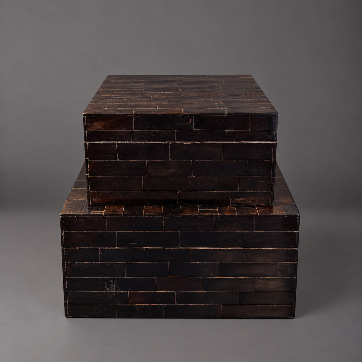 Ebony Flip Top Box